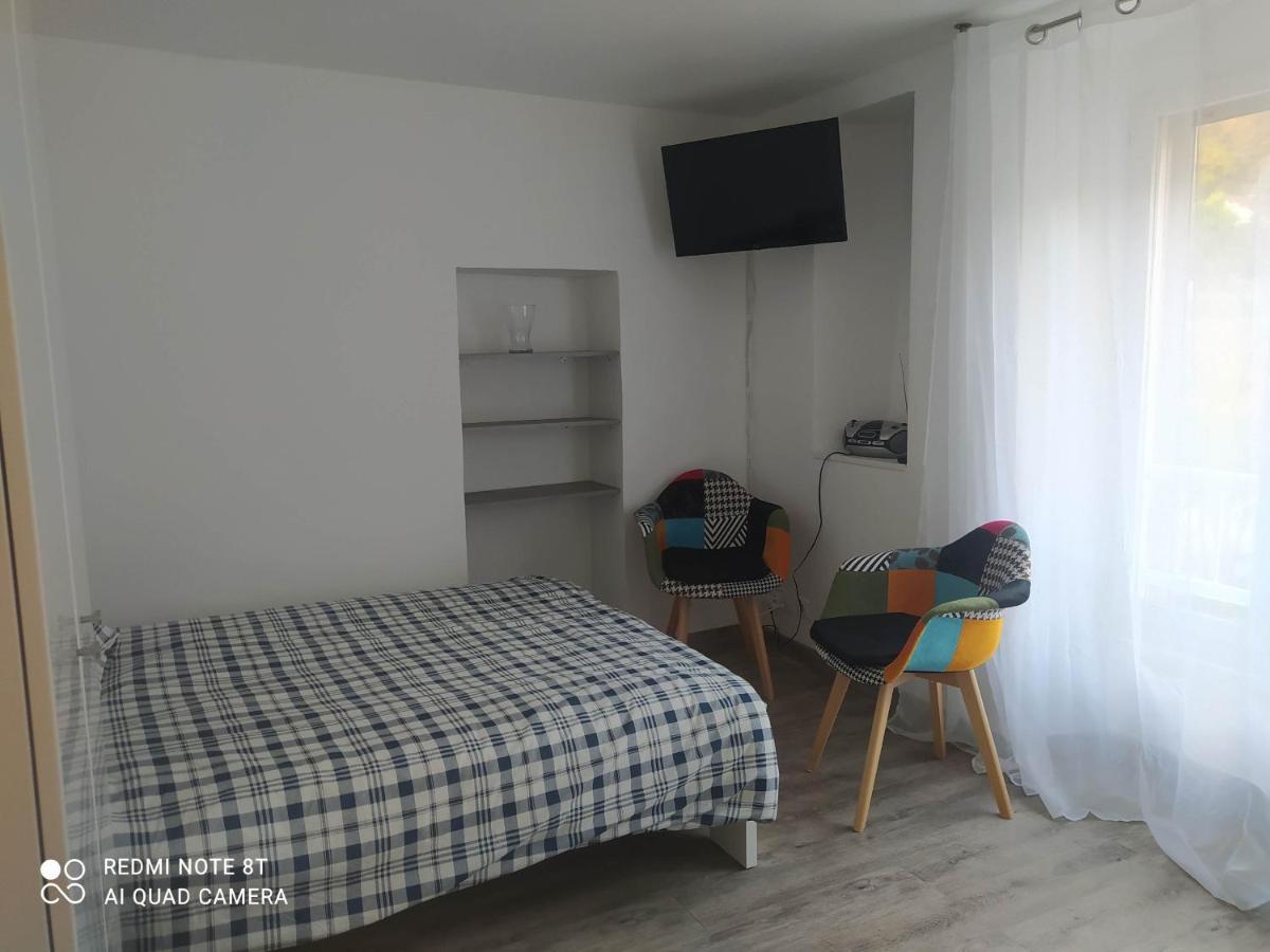 Joli Studio Au Centre D'Uriage Vaulnaveys-le-Haut Экстерьер фото