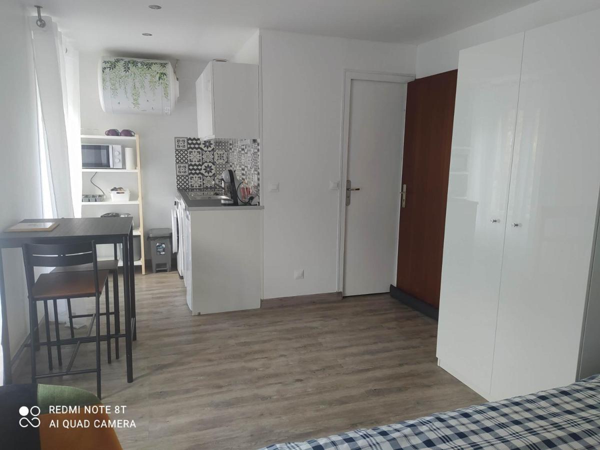 Joli Studio Au Centre D'Uriage Vaulnaveys-le-Haut Экстерьер фото